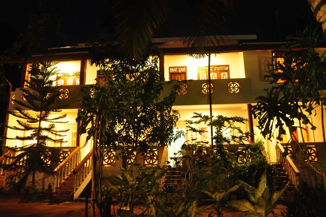 Mama'S Place Mirissa Exterior foto