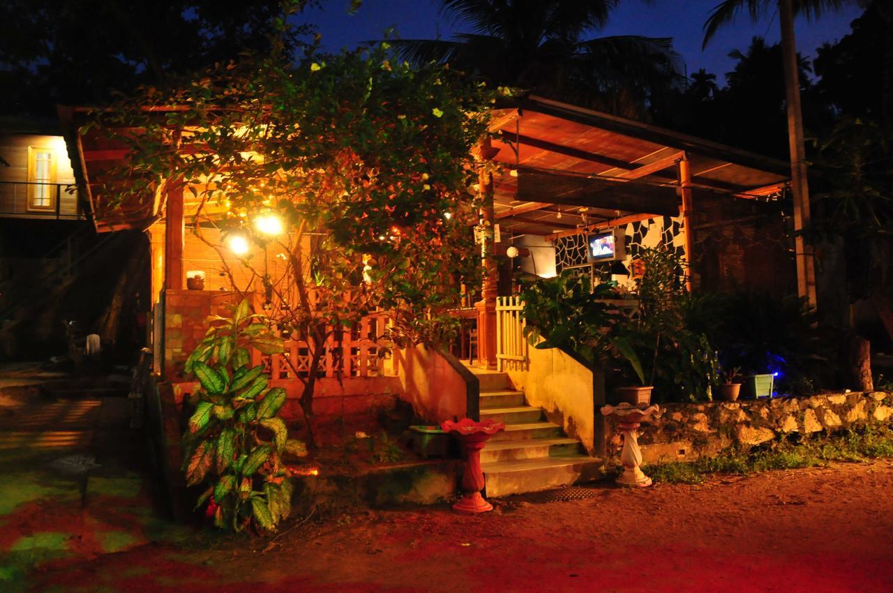 Mama'S Place Mirissa Exterior foto