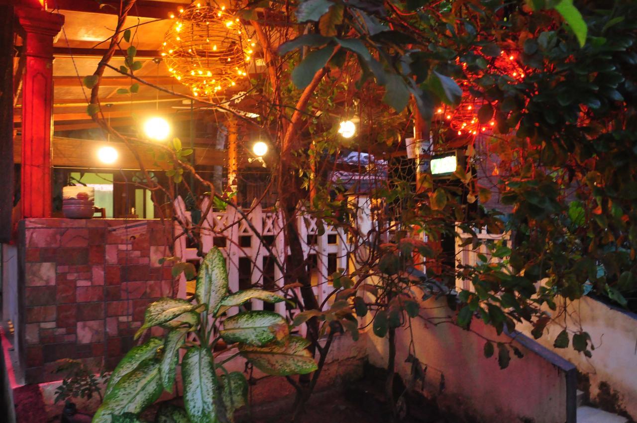 Mama'S Place Mirissa Exterior foto